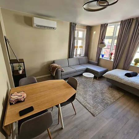 Apartment In Heart Of *